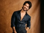 Bollywood actor Shahid Kapoor reminds fans: success lies in staying true to oneself. Bollywood actor Shahid Kapoor reminds fans: success lies in staying true to oneself.