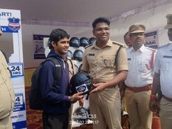 మల్కాజ్‌గిరిలో హెల్మెట్ బ్యాంక్