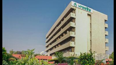 (The Punjab State Cooperative Supply and Marketing Federation Ltd (Markfed) will procure and the state food and civil supplies department will distribute quarterly food kits for 40 lakh families across Punjab under the state government’s ‘Meri Rasoi Yojana’, with distribution set to begin from mid-May) (The Punjab State Cooperative Supply and Marketing Federation Ltd (Markfed) will procure and the state food and civil supplies department will distribute quarterly food kits for 40 lakh families across Punjab under the state government’s ‘Meri Rasoi Yojana’, with distribution set to begin from mid-May)
