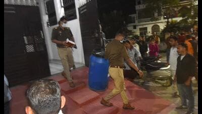 Police recovering the blue drum from the Ashiana home late on Monday night. (Sourced) Police recovering the blue drum from the Ashiana home late on Monday night. (Sourced)
