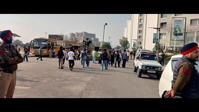 The vice chancellor of a Ludhiana-based CT university resigned on Tuesday after Kashmir students accused him of hurling abuses during an argument over meal arrangements for Ramzan. The vice chancellor of a Ludhiana-based CT university resigned on Tuesday after Kashmir students accused him of hurling abuses during an argument over meal arrangements for Ramzan.