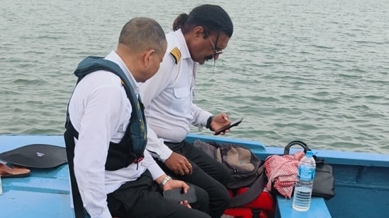 Pawan Hans helicopter crashes into sea before landing near Mayabunder| ...