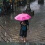 ভোররাতে বজ্রবিদ্যুৎ-সহ বৃষ্টি হয়েছে পশ্চিমবঙ্গের একাধিক জেলায়। আজও বৃষ্টি হতে পারে। (ছবিটি প্রতীকী, সৌজন্যে এপি) 