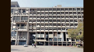 According to police officials, the incident occurred around 12.30 pm. (HT Photo for representation)