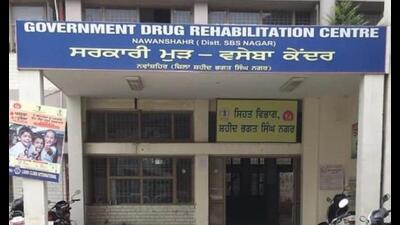 Employees of Punjab’s drug de-addiction centres have announced an indefinite strike starting March 5, demanding the regularisation of their services and a safer working environment. The staff, considered the backbone of the state’s anti-drug campaign, ‘Yudh Nashian Virudh’, warned that the strike could adversely affect the ongoing campaign.