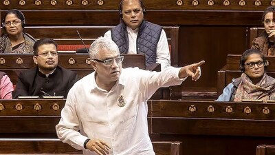 সংসদীয় কমিটির বৈঠকে 'বাংলা বঞ্চনা'য় সরব TMC (সৌজন্যে টুইটার) সংসদীয় কমিটির বৈঠকে 'বাংলা বঞ্চনা'য় সরব TMC (সৌজন্যে টুইটার)