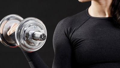Adjustable dumbbells for small spaces (Freepik) Adjustable dumbbells for small spaces (Freepik)