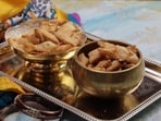 Low Oil Holi Snacks to Enjoy At Home