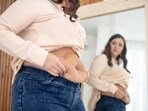 According to fitness coach Zarina Manaenkova, to get rid of a flabby tummy, focus on pressure regulation and fluid flow. According to fitness coach Zarina Manaenkova, to get rid of a flabby tummy, focus on pressure regulation and fluid flow.