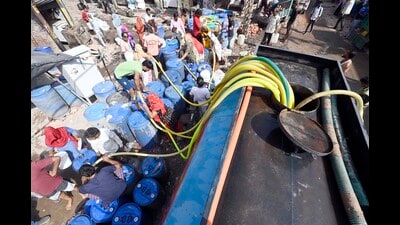(Representative image) RWA says 10–15 tankers are arranged daily, costing ₹1,200– ₹1,500 per day. Issue has persisted for two years but worsened recently. (HT Archive) (Representative image) RWA says 10–15 tankers are arranged daily, costing ₹1,200– ₹1,500 per day. Issue has persisted for two years but worsened recently. (HT Archive)