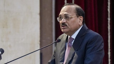 ভোটদান বাধ্যতামূলক করার পক্ষে প্রধান বিচারপতি (HT_PRINT) ভোটদান বাধ্যতামূলক করার পক্ষে প্রধান বিচারপতি (HT_PRINT)