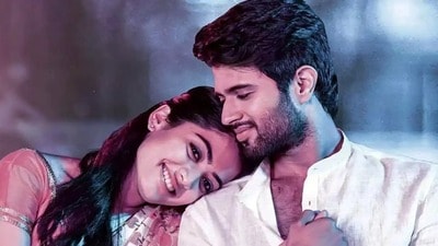 সাত পাকে বাঁধা পড়লেন বিজয়-রশ্মিকা সাত পাকে বাঁধা পড়লেন বিজয়-রশ্মিকা