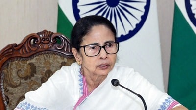 সুখবর!রাজ্য সরকারী কর্মীদের জন্য বড় এক ঘোষণা মমতা বন্দ্যোপাধ্যায়ের সরকারের (Utpal Sarkar) সুখবর!রাজ্য সরকারী কর্মীদের জন্য বড় এক ঘোষণা মমতা বন্দ্যোপাধ্যায়ের সরকারের (Utpal Sarkar)