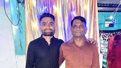 Rinku Singh's father Khanchand Singh died on Friday due to stage four cancer. (Rinku Singh - Instagram) Rinku Singh's father Khanchand Singh died on Friday due to stage four cancer. (Rinku Singh - Instagram)