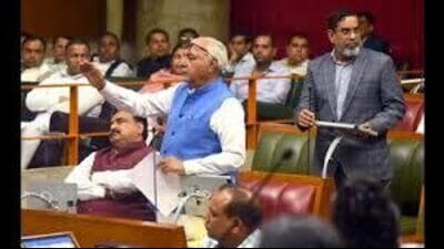 The Congress legislators claimed that rice millers, commission agents, transport contractors and certain government officials with political patronage were hand in glove and executed what the party said was a “ ₹5,000 crore paddy scam”. (HT Photo for representation) The Congress legislators claimed that rice millers, commission agents, transport contractors and certain government officials with political patronage were hand in glove and executed what the party said was a “ ₹5,000 crore paddy scam”. (HT Photo for representation)