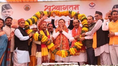Pushkar Singh Dhami flags off two CSR-funded vehicles at Tanakpur in Champawat district on Friday. Pushkar Singh Dhami flags off two CSR-funded vehicles at Tanakpur in Champawat district on Friday.
