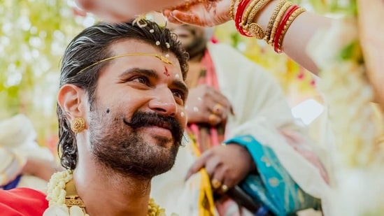 Vijay Deverakonda during his wedding with Rashmika Mandanna in Udaipur on February 26. (Instagam/ Rashmika Mandanna)