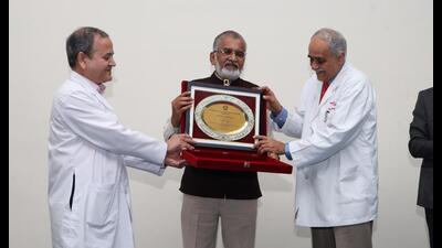 Dr Abhay Bang being honoured at PGIMER. (HT) Dr Abhay Bang being honoured at PGIMER. (HT)