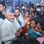 బాధిత కుటుంబాలకు ముఖ్యమంత్రి చంద్రబాబు పరామర్శ