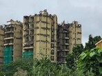 The developer has been asked to pay compensation to buyer for losses he suffered and other costs (HT)