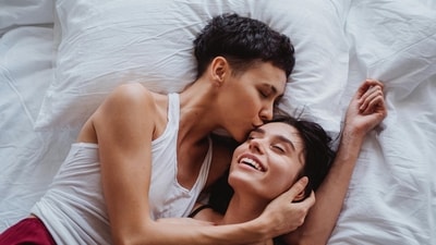 Feeling relaxed when together is a sign of a healthy realtionship. (Pexel) Feeling relaxed when together is a sign of a healthy realtionship. (Pexel)