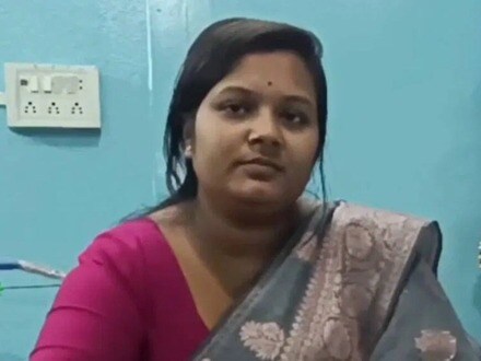 বিজেপি অভিযোগ করেছিল, শ্রাবন্তী অবৈধ উপায়ে বাংলাদেশ থেকে এদেশে এসে নথি বানিয়ে প্ৰধান হয়েছেন। 