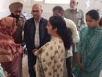 Deputy commissioner Deepshikha Sharma interacting with children at civil hospital, Ferozepur on Monday. (HT)