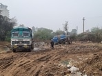 During an HT spotcheck, multiple tankers were seen releasing domestic wastewater in the open (HT) During an HT spotcheck, multiple tankers were seen releasing domestic wastewater in the open (HT)