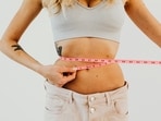 Know what your breakfast's ingredients should be so that you stay on track with your weight loss goals. 