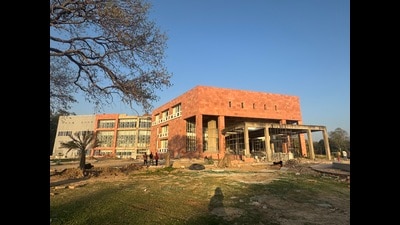 The auditorium is set to anchor Panjab University’s broader expansion of its South Campus in Sector 25, with the UT administration granting conceptual approval for additions to the campus masterplan. (HT Photo) The auditorium is set to anchor Panjab University’s broader expansion of its South Campus in Sector 25, with the UT administration granting conceptual approval for additions to the campus masterplan. (HT Photo)