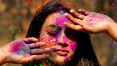 Dermatologist shares skincare and hair care tips to protect your skin from Holi colours Dermatologist shares skincare and hair care tips to protect your skin from Holi colours