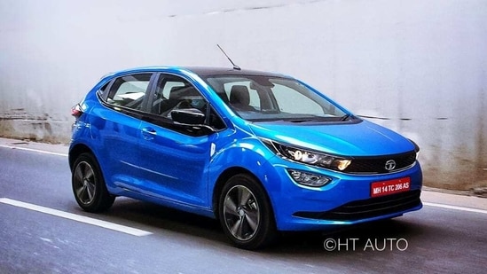 Automatic hatchbacks like the Hyundai i20 and Tata Altroz offer smoother, stress-free driving for senior citizens in city traffic.