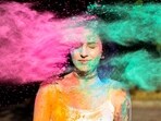 Should we oil our hair before Holi? Should we oil our hair before Holi?