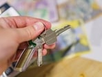 A Bengaluru man was forced to give up his flat after missing 3 EMI payments, his neighbour claimed. A Bengaluru man was forced to give up his flat after missing 3 EMI payments, his neighbour claimed.