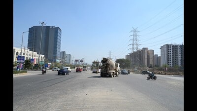 Greater SPR outer ring road to link Sector 58 and Manesar; 11 km model roads and rural six lane corridor also planned. (Parveen Kumar/HT)