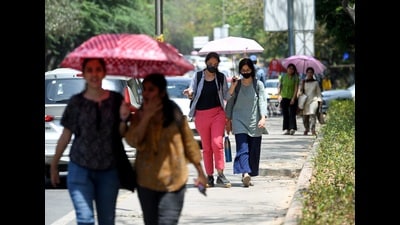 Since February 26, the maximum temperature has remained between 29°C and 31°C, peaking at 30.5°C on February 28 (HT) Since February 26, the maximum temperature has remained between 29°C and 31°C, peaking at 30.5°C on February 28 (HT)