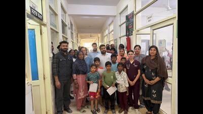Six of the 25 children hospitalised with leptospirosis were discharged from the Ferozepur civil hospital on Tuesday. (HT) Six of the 25 children hospitalised with leptospirosis were discharged from the Ferozepur civil hospital on Tuesday. (HT)