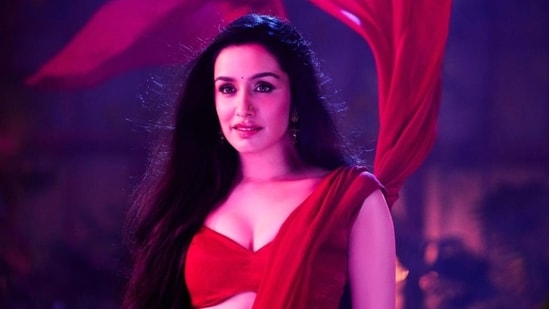 Shraddha Kapoor's experience highlights the potential benefits of a plant-based diet, but it's essential to consult a healthcare professional before making significant dietary changes. (Movie still)