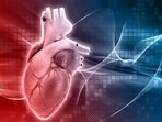 Watch out for symptoms like chest pain, shortness of breath, nausea, and unusual fatigue. (Freepik)