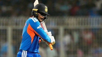 అభిషేక్ శర్మ (AP) అభిషేక్ శర్మ (AP)