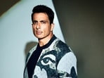 Sonu Sood announces free accommodation for people stranded in Dubai.