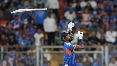 Hardik Pandya came in with a death-hitting brief, and after surviving a half-chance, he hammed 3 fours and 2 sixes to finish on 27(12). (REUTERS)