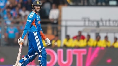 Abhishek Sharma continues to have a tournament in which he simply can't leave his mark. His ability and range hasn't come to the fore – trying to go after Will Jacks, he wasn't able to get power, picking out deep midwicket after scoring only 9. (PTI) Abhishek Sharma continues to have a tournament in which he simply can't leave his mark. His ability and range hasn't come to the fore – trying to go after Will Jacks, he wasn't able to get power, picking out deep midwicket after scoring only 9. (PTI)