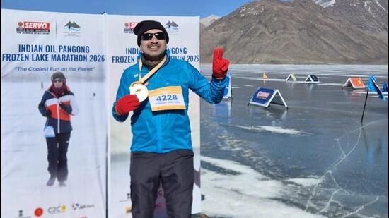 Pune surgeon completes high-altitude marathon at Pangong Lake