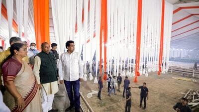 Rekha Gupta, during her inspection visit of the preparations ahead of the event of inauguration of 2 new corridors of Delhi Metro. (@gupta_rekha X)