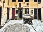 Built by a Jain bullion merchant family, the four-storey home blends Art Deco with the traditional aangan and still houses four brothers in a rare joint household. (HT)