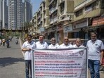 iMumbai, India - March 08, 2026: Road Widening at Veena Nagar flyover between phase 1 and phase 2 of Veena Nagar, Mulund, Hillside residence welfare association HIRWA organises signature campaign to urgently widen the Malabar Hill RD, Mulund Colony, Model Town Road and Veena Nagar Flyover and plan Traffic management before the situation becomes u manageable in Mumbai, India, on Sunday, March 08, 2025. (Photo by Satish Bate/ Hindustan Times) (Hindustan Times)