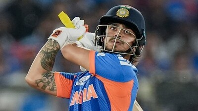 After the first wicket fell on 98, Ishan Kishan came in and continued the carnage. He made his excellent form count – 54(25) from his bat, pulling his weight in a century stand with Samson. By the 15th over, India were coasting on 203/1, looking set for close to 280. (PTI)