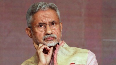 বিদেশমন্ত্রী বলেন, 'ভারতের জ্বালানি নিরাপত্তা রক্ষায় প্রতিশ্রুতিবদ্ধ'। (Naveen Sharma) বিদেশমন্ত্রী বলেন, 'ভারতের জ্বালানি নিরাপত্তা রক্ষায় প্রতিশ্রুতিবদ্ধ'। (Naveen Sharma)