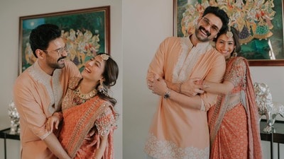 అది నిశ్చితార్థం కాదు- కాబోయే భార్య కావ్యమ్మను పరిచయం చేసిన బెల్లంకొండ శ్రీనివాస్- ఫొటోలు వైరల్ అది నిశ్చితార్థం కాదు- కాబోయే భార్య కావ్యమ్మను పరిచయం చేసిన బెల్లంకొండ శ్రీనివాస్- ఫొటోలు వైరల్